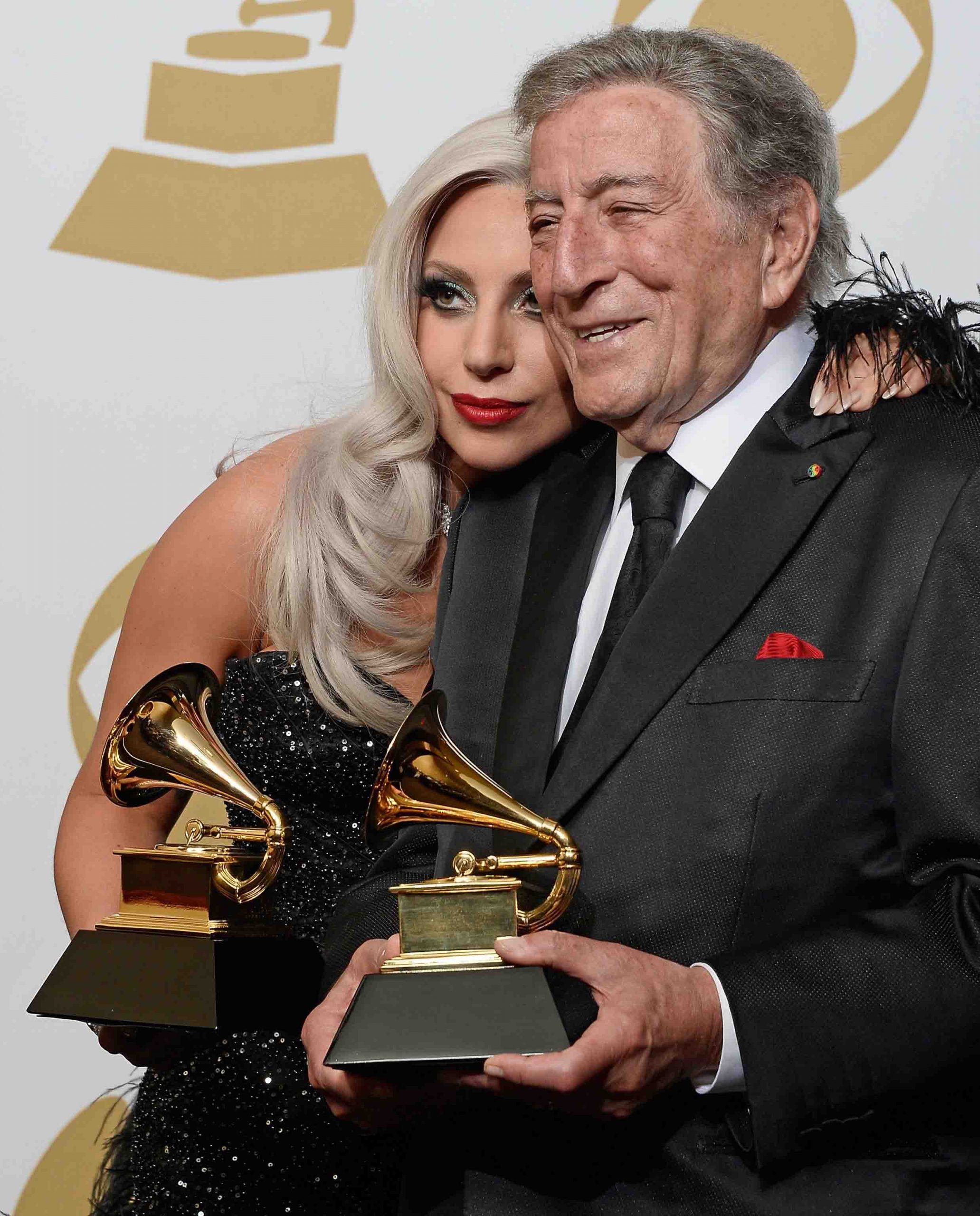 Lady Gaga alla cerimonia dei Grammys insieme a Tony Bennett nel 2015