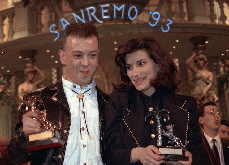 Laura Pausini ed Enrico Ruggeri durante il Festival di Sanremo del 1993