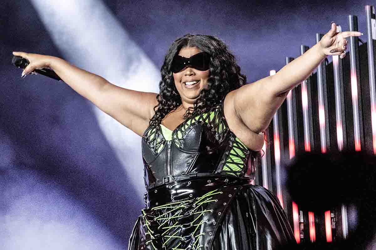 Accuse pesanti per Lizzo dopo la fine del suo tour Mondiale