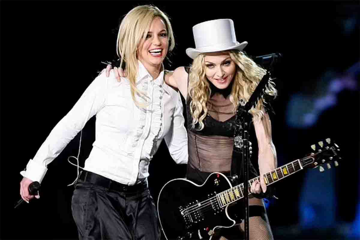 Sul palco dello Sticky and Sweet Tour: era il 2008
