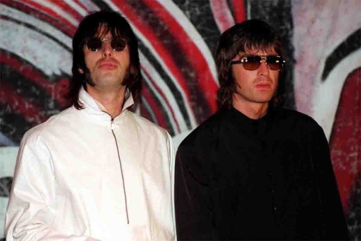 Una delle ultime immagini di archivio dei fratelli Gallagher insieme