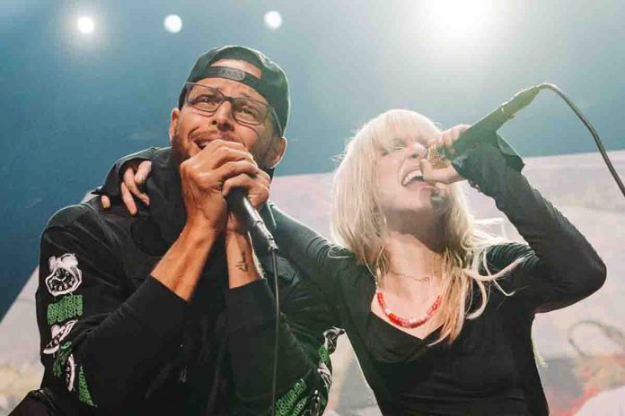 Paramore Hayley Williams del Paramore con il grande Stephen Curry