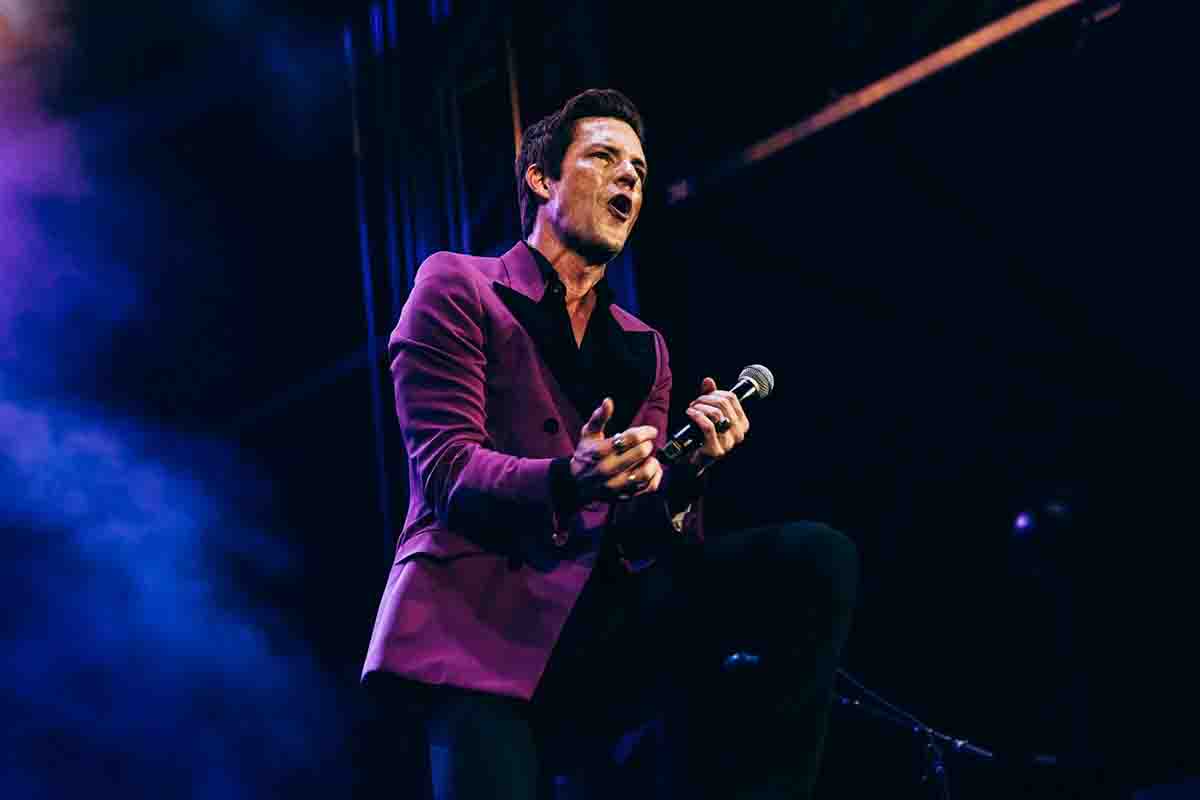 Brandon Flowers, fondatore e cantante dei The Killers