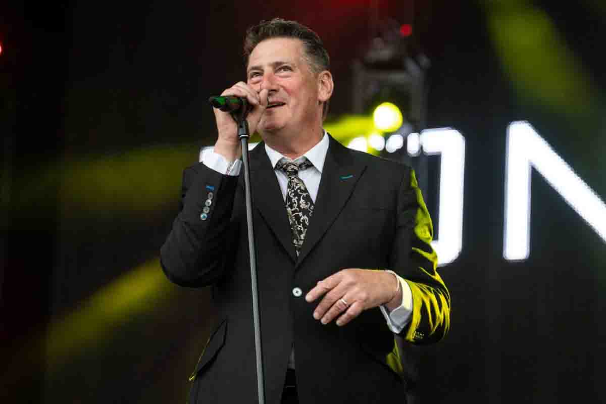 Tony Hadley, voce storica degli Spandau Ballet, 64 anni