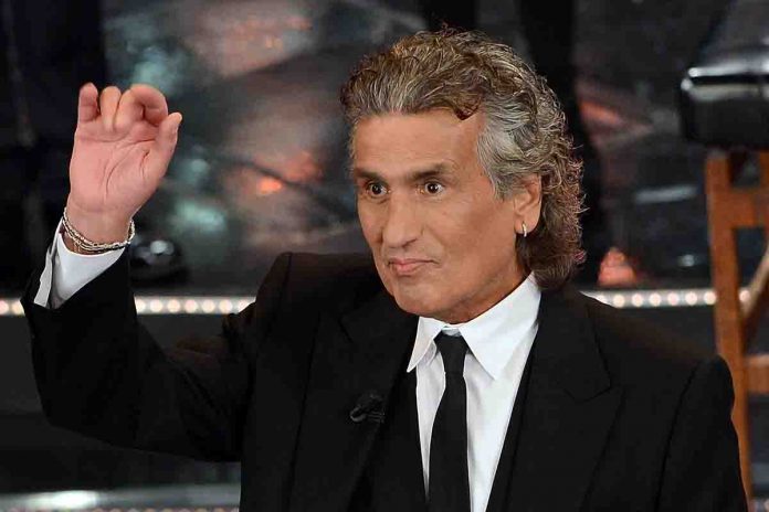 Toto Cutugno Toto Cutugno sul palco del teatro Ariston durante la prima serata del 2013, la sua ultima presenza all'Ariston