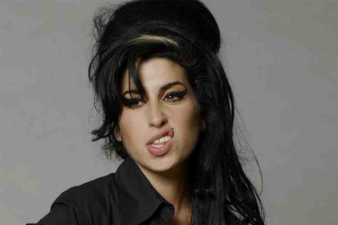 Una immagine simbolo di Amy Winehouse