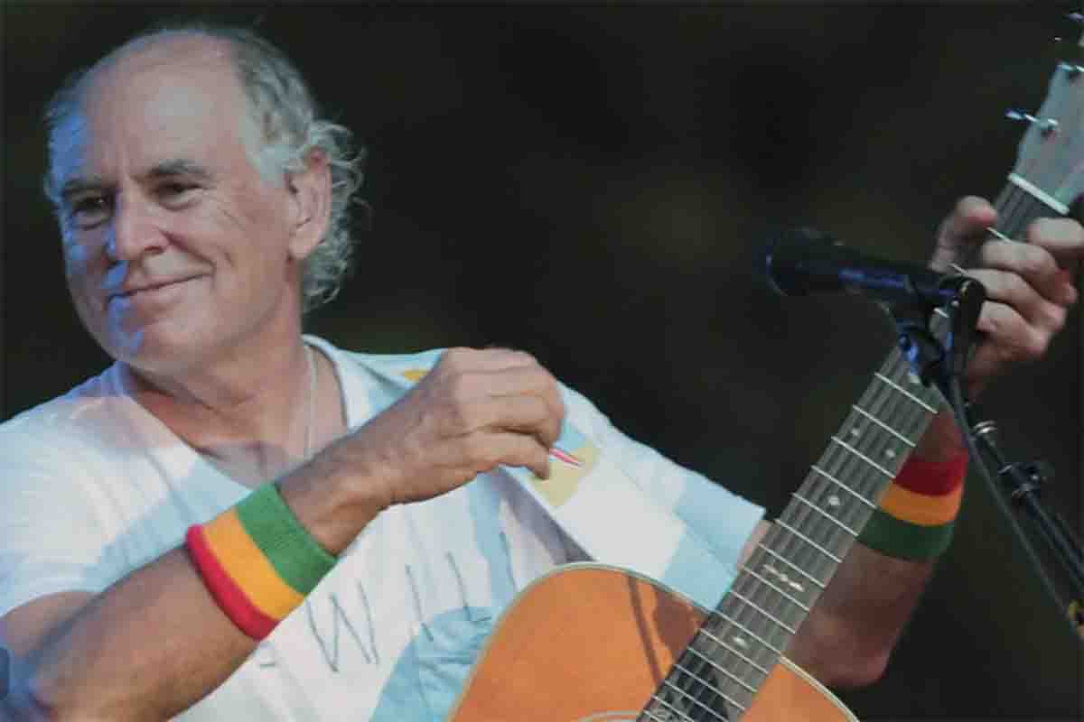 Una foto di Jimmy Buffett di alcuni anni fa, live