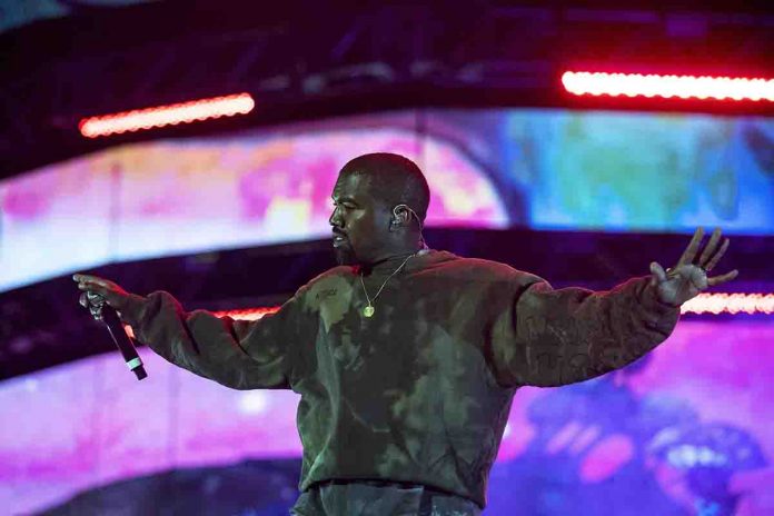 Le canzoni rubate di Kanye West diventano oggetto di causa in tribunale