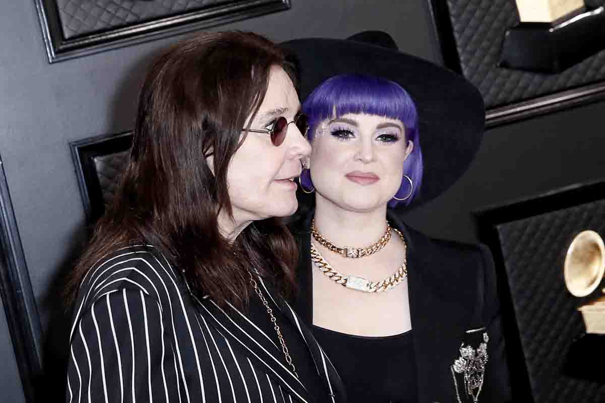 Ozzy Osbourne con la figlia Kelly, attrice e scrittrice