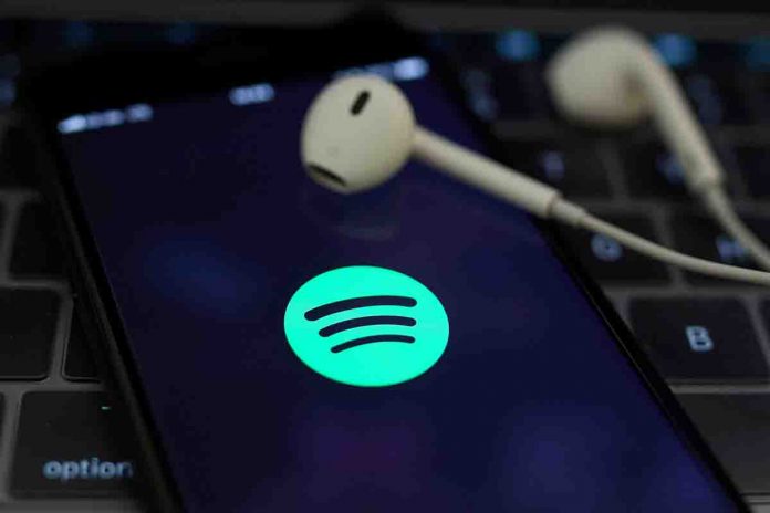 Spotify Telefonino, Spotify e cuffiette: un'abitudine consolidata di questi ultimi anni