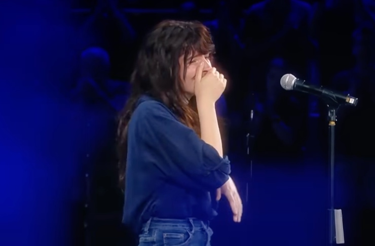 La storia di Angelica Bove di X-Factor parte da lontanissimo, il suo primo live