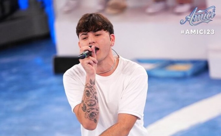 Petit chi è il cantante di Amici 23: tutto su di lui