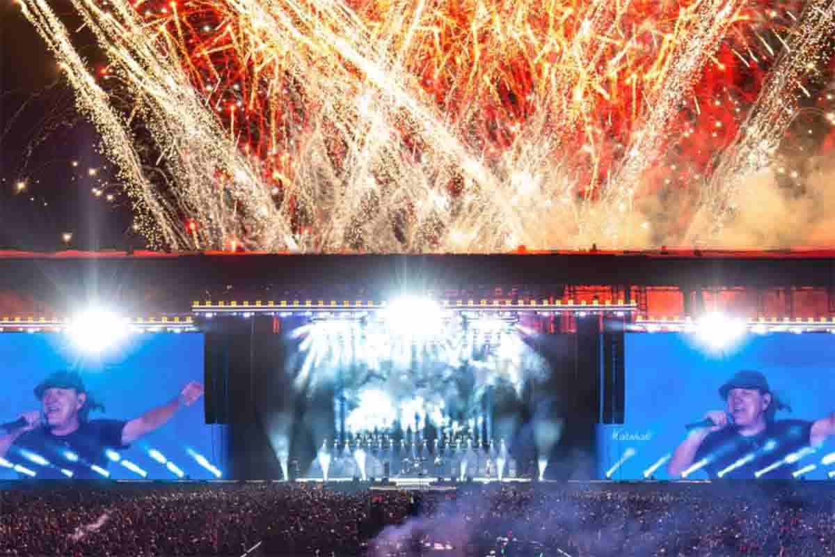 Fuochi d'artificio per gli AC/DC