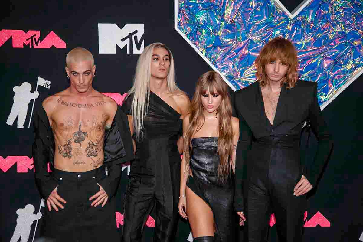 I Maneskin ricevono un doppio premio da MTV