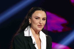 Arisa così come è comparsa a settembre a Belve