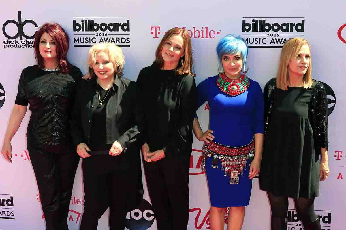 Le Go-Go's: da sinistra Abby Travis, Gina Schock, Belinda Carlisle, Jane Wiedlin e Charlotte Caffey