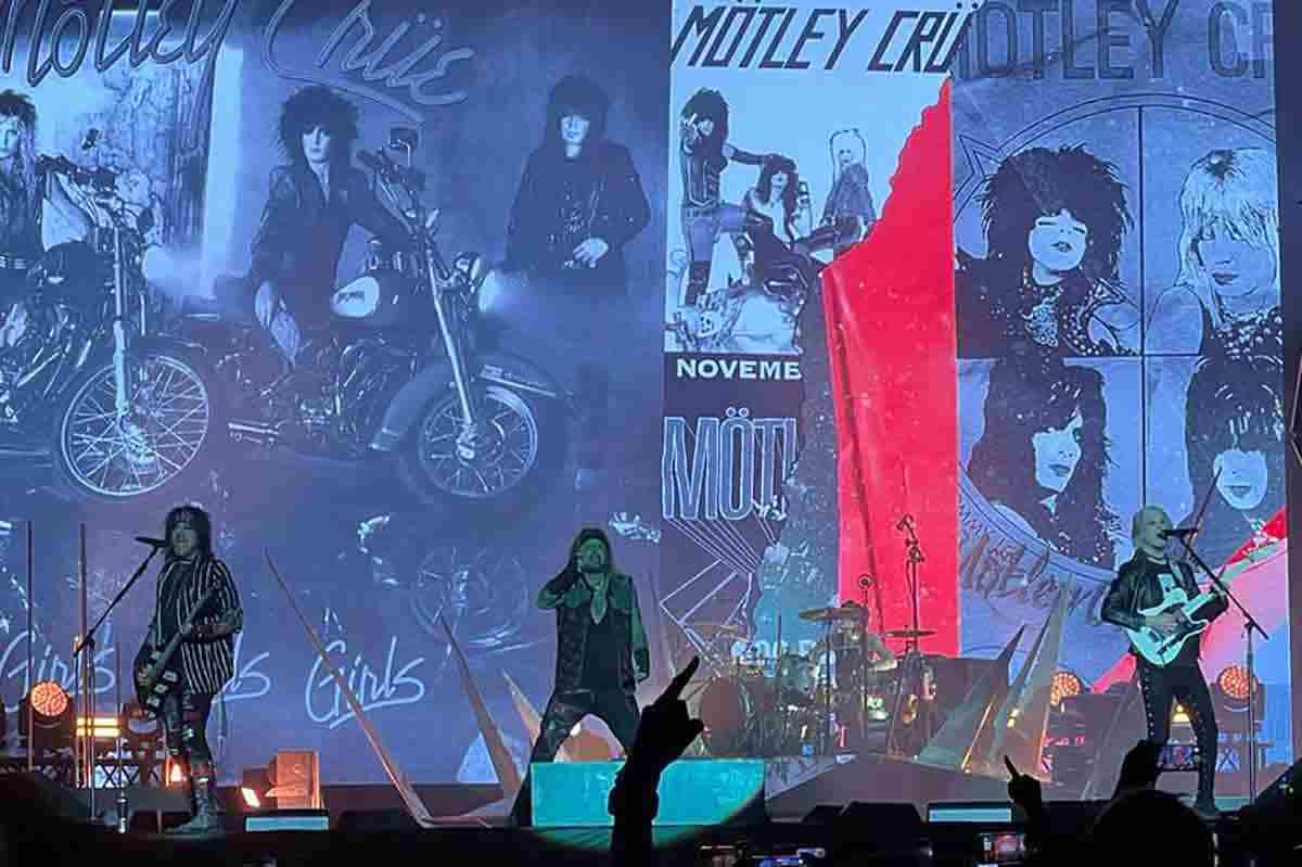 I Motley Crue durante lo show di Milano a giugno