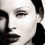 Una splendida foto artistica di Sophie Ellis Bextor