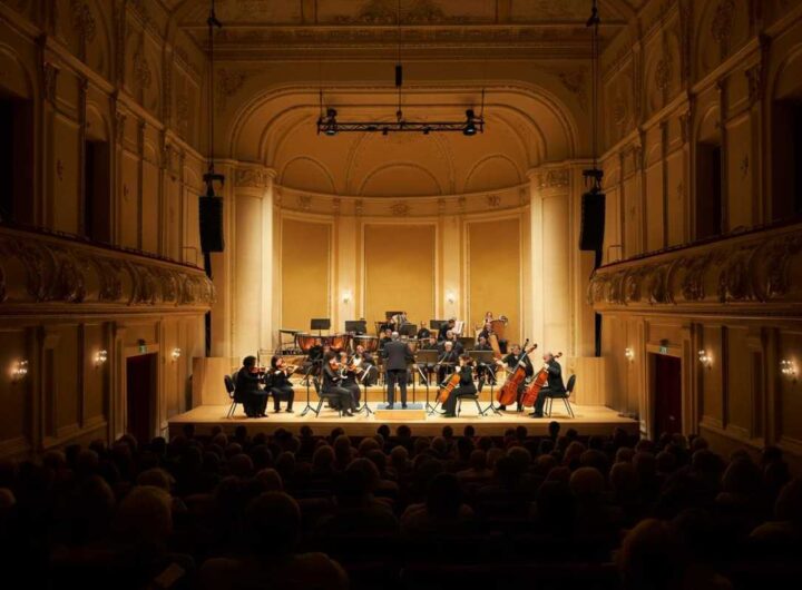 La magia di Mahler: Riccardo Frizza dirige la Quinta a Bologna