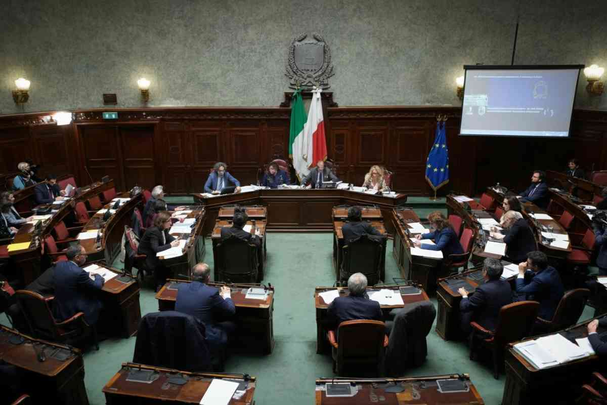 Meloni deve affrontare l'Aula: il Pnrr al centro del dibattito politico